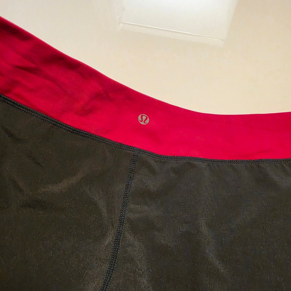 Lululemon Athletica Colorblock Athletic Shorts Charcoal Gray Pink Size 12 - Picture 7 of 7